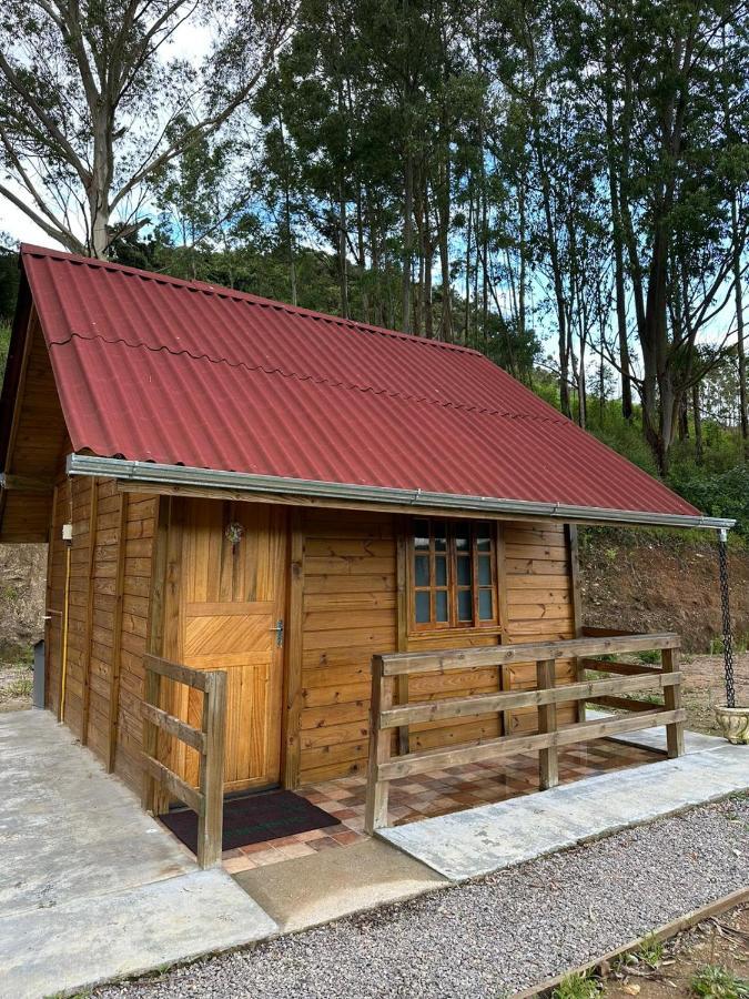 Pousada Pedra Da Mata Chales Na Montanha Munhoz Buitenkant foto