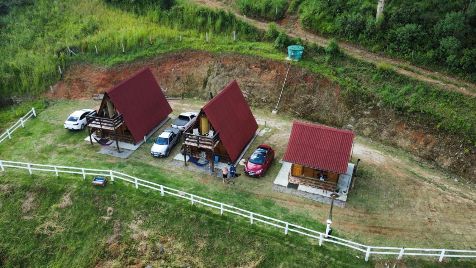 Pousada Pedra Da Mata Chales Na Montanha Munhoz Buitenkant foto